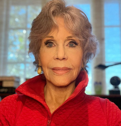 cariolisima's tweet photo. #JaneFonda anunció que le diagnosticaron cáncer. "Tengo algo personal que quiero compartir. Me diagnosticaron linfoma no Hodgkin y comencé tratamientos de quimioterapia”, escribió la estrella de “Grace and Frankie”, de 84 años, en una publicación de Instagram. https://t.co/oiFrO9IrnS