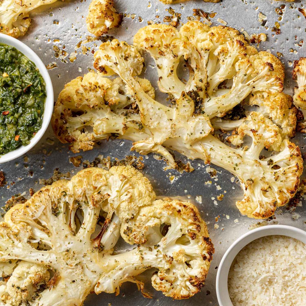 rachelcooksblog's tweet photo. Hearty cauliflower steaks, roasted in the oven, are an impressive side dish. Try them topped with homemade chimichurri! https://t.co/QasQE0ni1N #cauliflower #vegetbles #dinner https://t.co/ShB7A4h57B