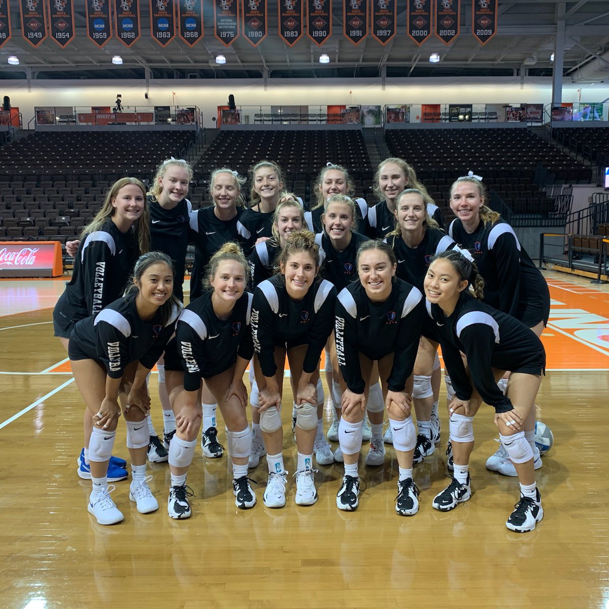 DePaulVball's tweet photo. The Blue Demons  #StandwithRachelRichardson 💙

#BlackOutRacism x #BETheChange https://t.co/TQoKvcPAbl
