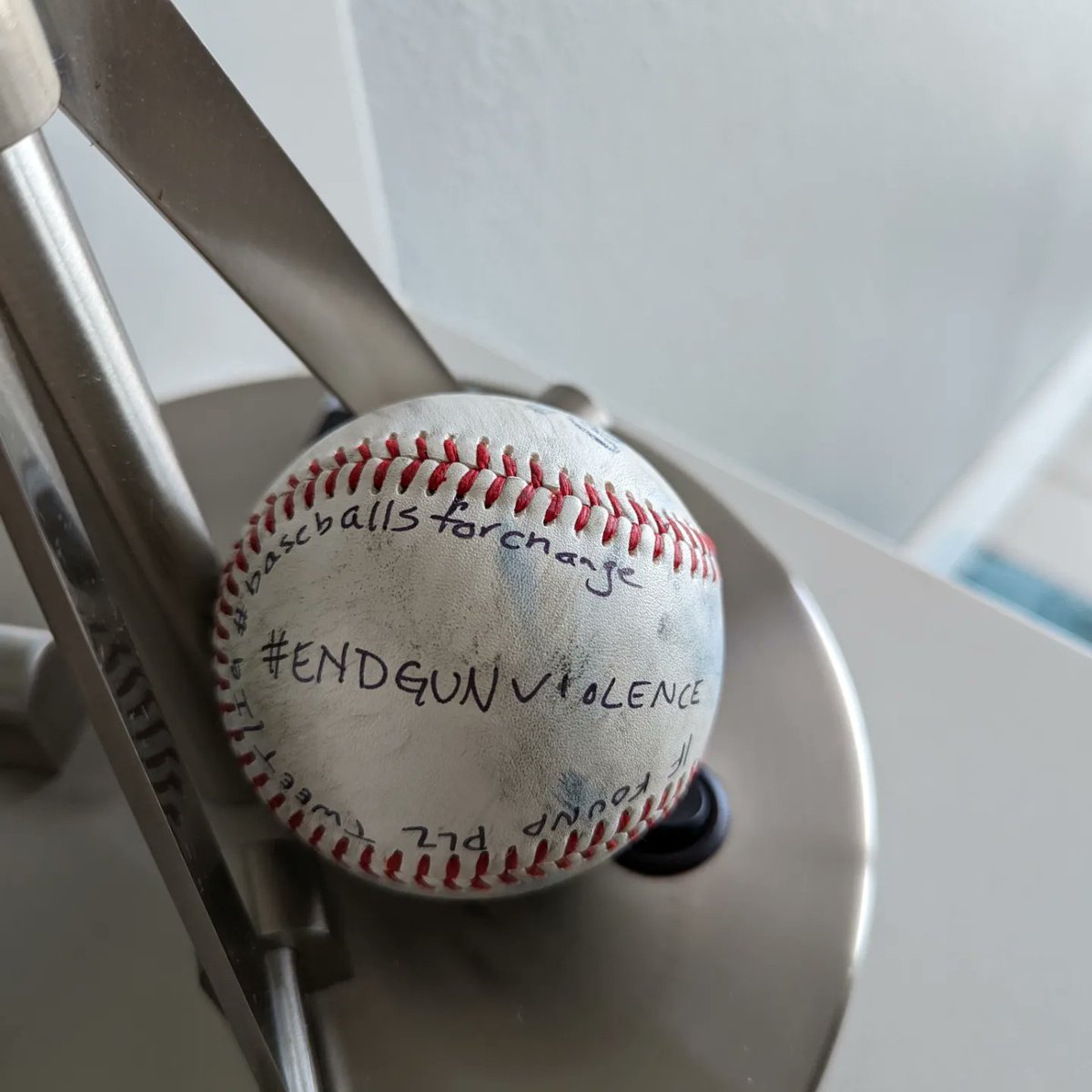 Vocalmama's tweet photo. Ball #41 left at Jacksonville Beach, Florida for Jessica Ghawi. @davidhogg111 @StudentsDemand @Everytown @sandyhook @bradybuzz @milb @MLB
@@MomsDemand #JessicaGhawi
#enough
#EndGunViolence
#EndGunViolenceNow 
#voteguncontrol
#baseballsforchange https://t.co/tUHk0jdPQm