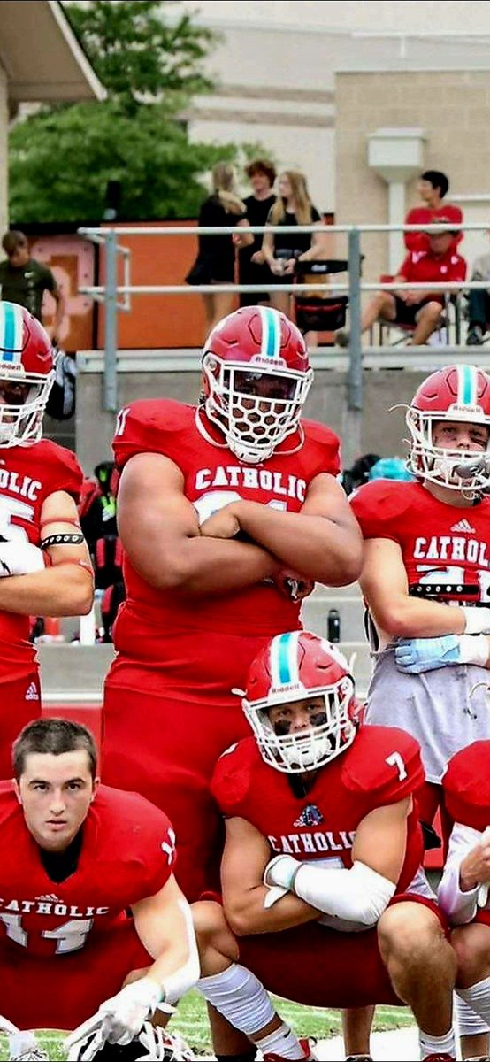 GavinHood12's tweet photo. When they continue to count you out...let us 🙏🏾......Amen. In the trenches &amp; out the mud!! #BandOfEm #Cur'linaBoiz #704Boiz #C.C #KeepPound'n 💪🏾💪🏾👑 https://t.co/QRpt4uD0Il