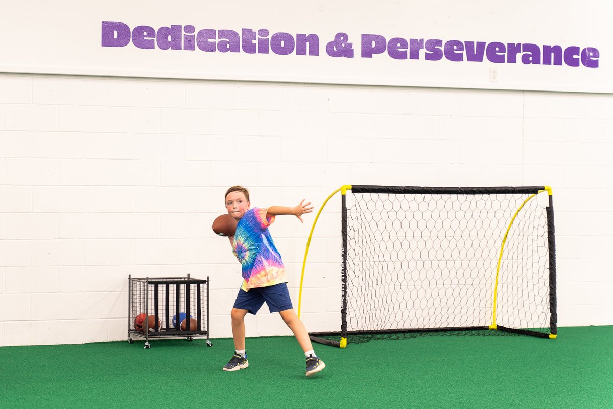 FlyghtFitKC's tweet photo. Raise your hand if you are ready to Take Flyght at FFKC this weekend! ✋

📆 Saturday 9:30am-8pm
📆 Sunday 9:30am-2pm
🎟️ $8 for children 0-3 yrs old and $12 for children 4-9 yrs old
✍️ Online Liability Form to save time: https://t.co/H72KF5f7Wx https://t.co/dew0is5eD5