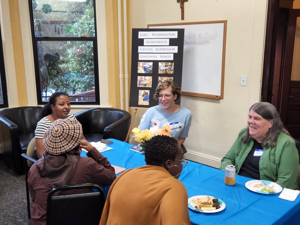 YTPSeattle's tweet photo. Last night YTP was able to host its in-person Champion Circle event celebrating YTP scholars and the generosity of donors and 10+ year tutors! It was so fantastic to come together in community again in preparation for this new school year. #ytpseattle #donors #volunteers https://t.co/xgB27mR5YI