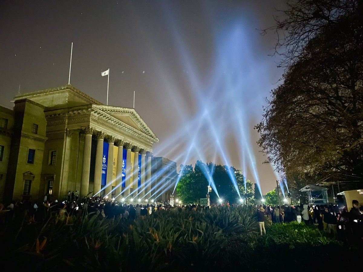 RoogeDeane's tweet photo. Wow @WitsUniversity, that was impressive #Wits100 https://t.co/DlHDjJwDnD
