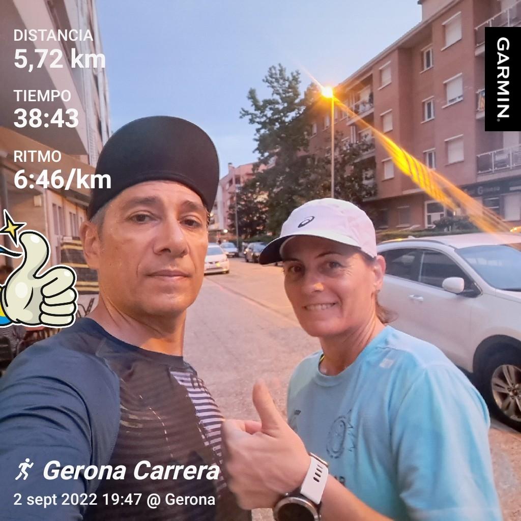 danisoriano70's tweet photo. Salvándonos de la lluvia ☔️ ✔️
A un mes de #maratonlogroño
#RunEveryDay
#day703
#metodosori
#RonhillSpain
#drinkingrunners #kmsxalimentos #nofunnorun
#mrfree
#amibola
#retodravet https://t.co/QSw2RVSOpg