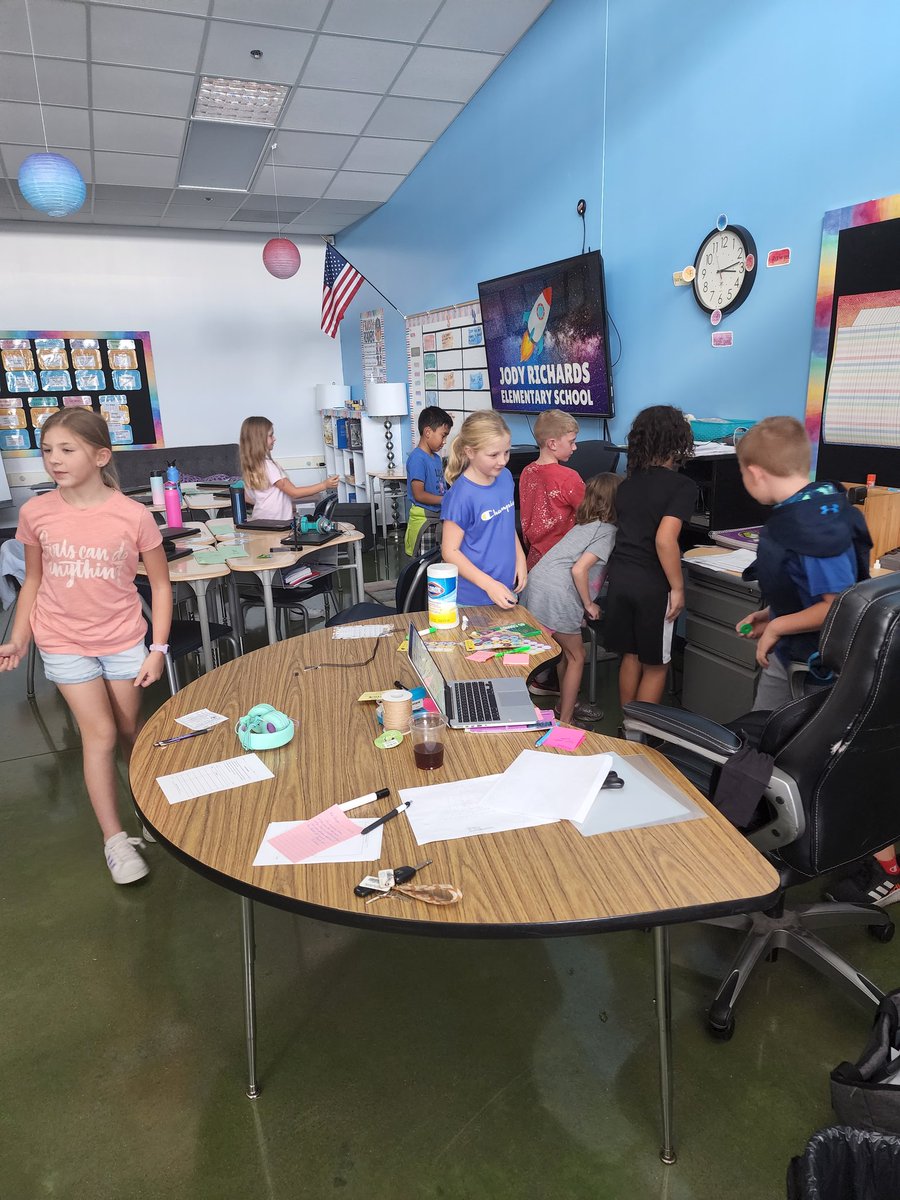 MsGeorgesClass2's tweet photo. Third graders learned about magnets this week. Part of the learning involved them just "playing" with magnets testing out what was and was not magnetic. 

Some comments I heard include:
"The magnets stick to the board!"
"The magnets stick to the pen!"

They had fun! https://t.co/t7YsIydl96