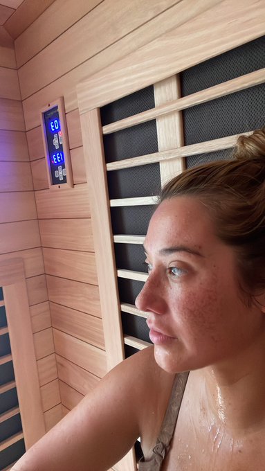 Dying. https://t.co/cs7oobOpwN