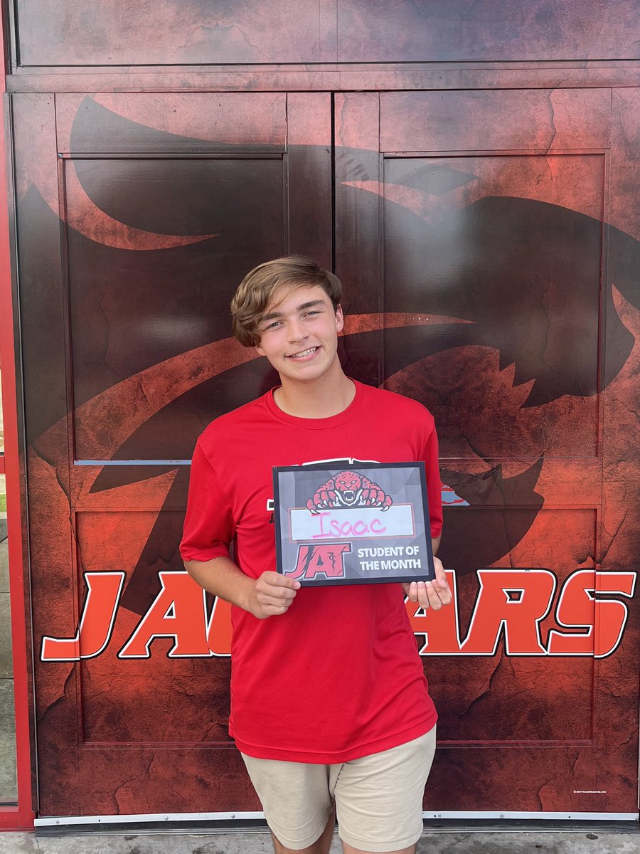 HornJATS's tweet photo. Another Friday here with the #JATS &amp; August has also come to an end so we got to hand out both the #GoldenScissors ✂️ &amp; #JAT of the month!!! Congratulations to @_laurenn17 aka 2.0 &amp; senior captain @Isaac_W18! 
#BCH #JFL #THEHorn #THEStandard https://t.co/zQCJTZgsDm