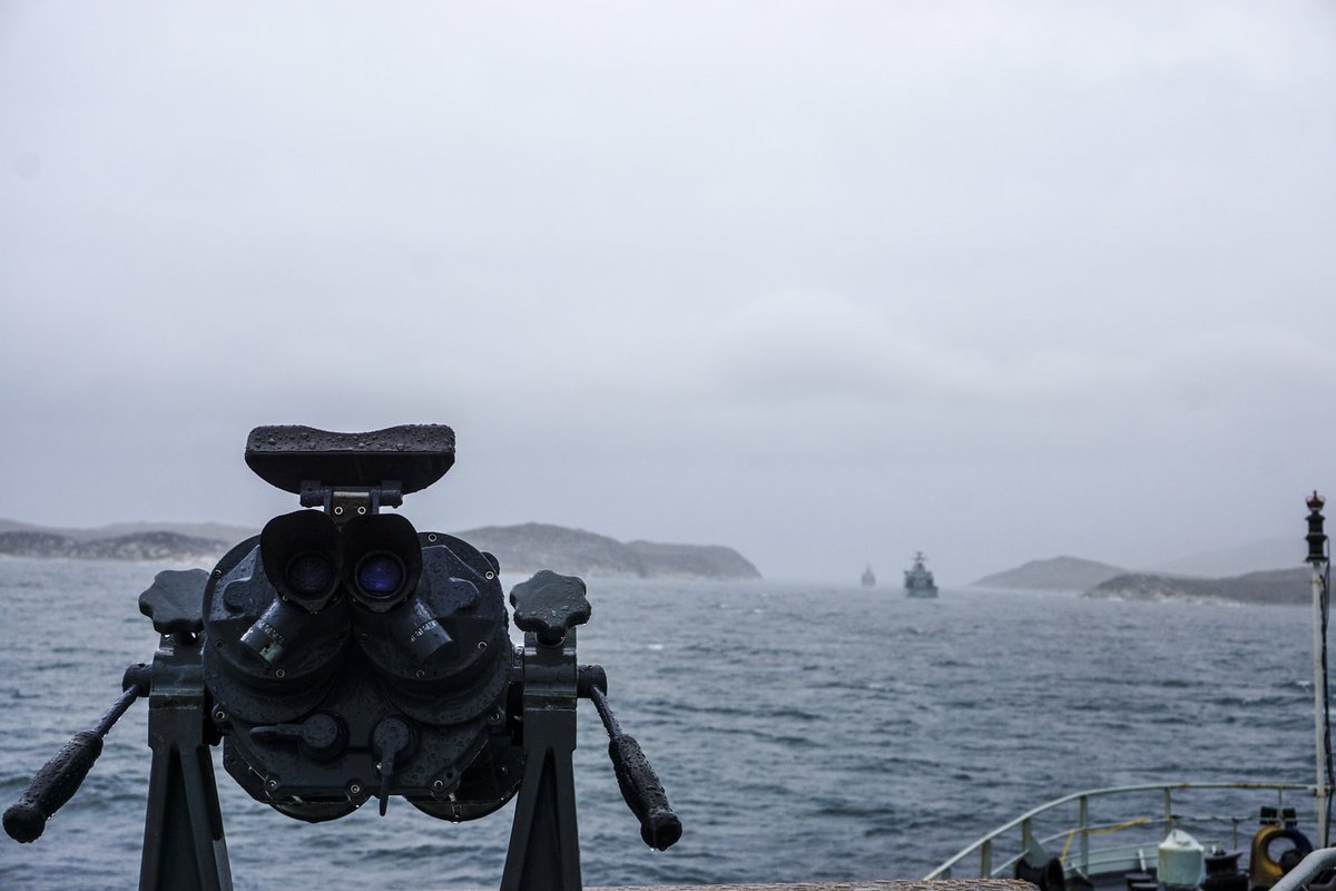 GooseBayCO_11's tweet photo. Great navy day with #HDMSEjnarMikkelssen & #HDMSKnudRasmussen of the #Søværnet!
#NAVEX
EJMI led KNUD & GBY thru Qeqertat Channel in Nuup Kangerlua (Godthåbsfjord).
#CROSSPOL
EJMI hosted sailors from GBY, while GBY hosted sailors from KNUD.
#StrongerTogether 🇩🇰🇨🇦
#OpNANOOK22 https://t.co/XRNpTuKGE6