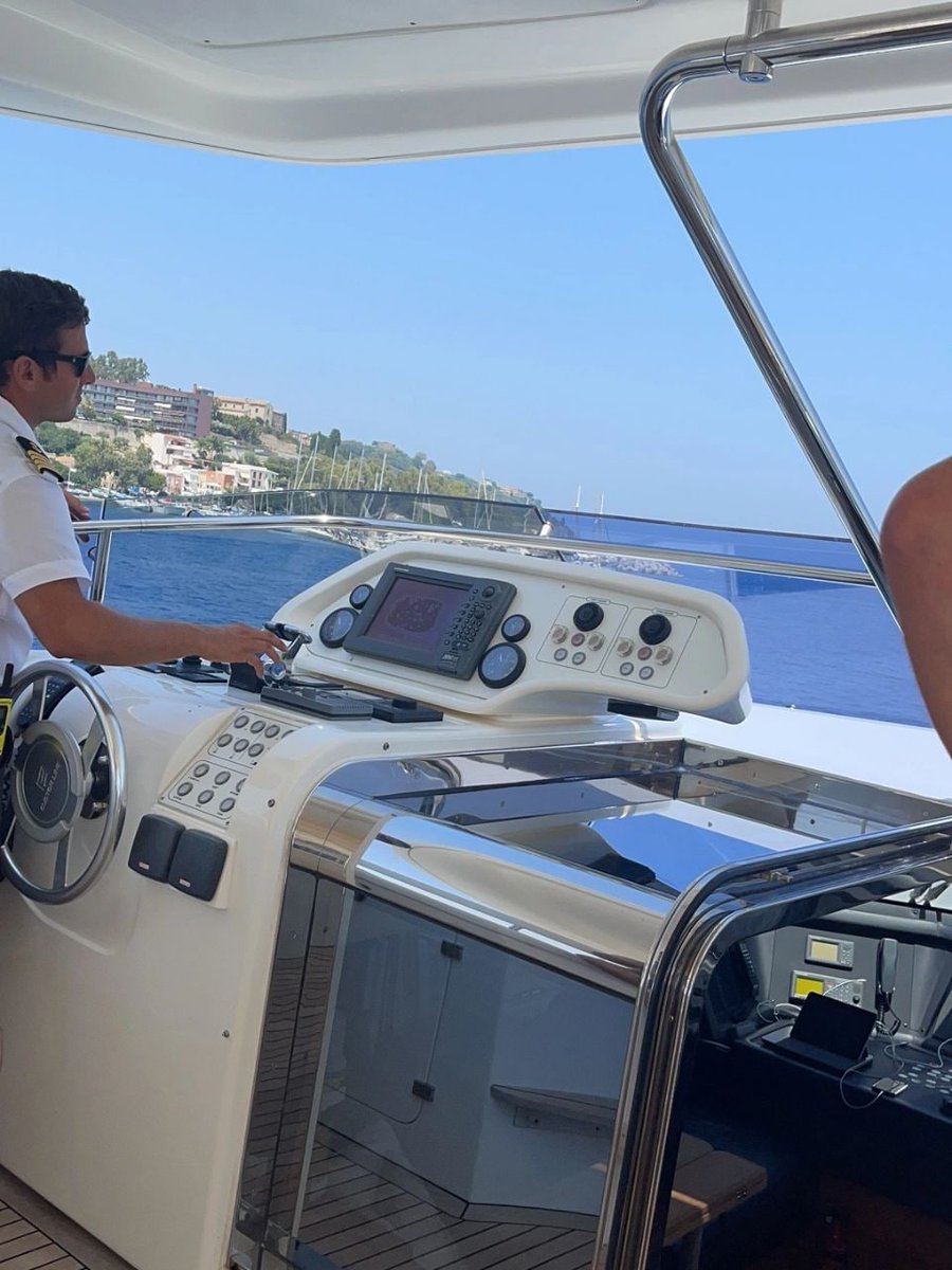 anna37849261's tweet image. It's been a long time since I went to the yacht.很久沒有去過遊艇玩了.#遊艇 #出海 #yacht