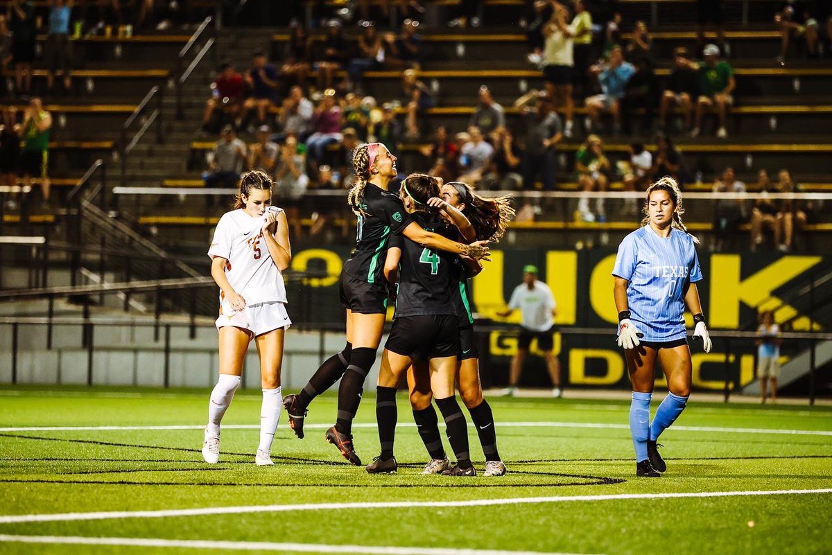 Oregon Ducks Soccer (@oregonsoccer) on Twitter photo That first goal feeling! Congrats to <a href="/looleysnyder/">jordan snyder</a> on scoring her first career goal for Oregon!! 🎉
#GoDucks 🦆 That first goal feeling! Congrats to <a href="/looleysnyder/">jordan snyder</a> on scoring her first career goal for Oregon!! 🎉
#GoDucks 🦆