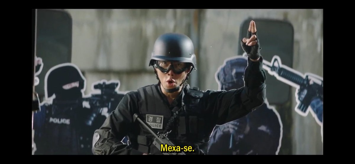 Su_Librarian's tweet photo. Os policiais de papelão foram demais para mim 😂🤣
#GodJob #GoodJobEp4 https://t.co/zEEAgTevE0