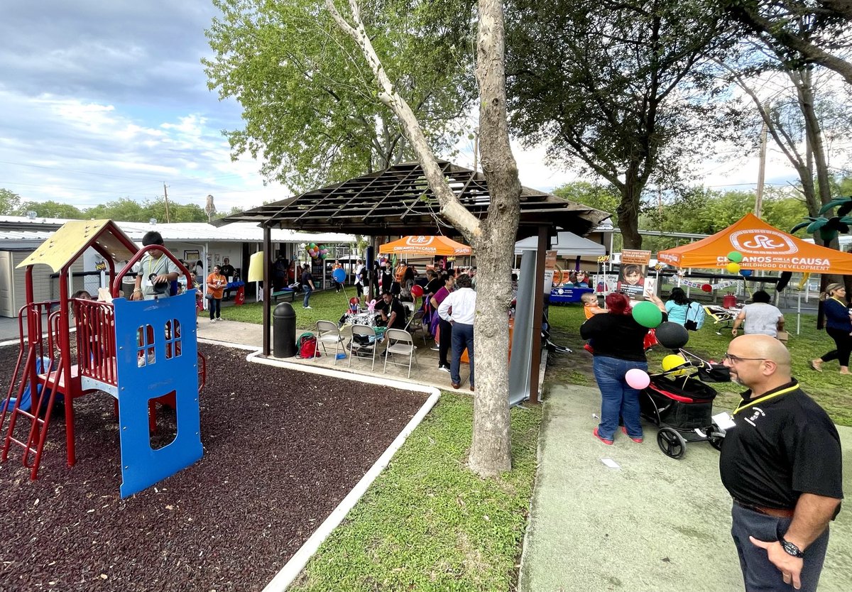 WeAreCPLCTX's tweet photo. At the start of the week, CPLC Leadership visited our ECD sites in Uvalde, Texas for a back-to-school fair. VP @teclogar and Board Chair @moyaphx attended to support the Uvalde Community!❤️ #UvaldeStrong #Texas #ECD https://t.co/rfwwp2aI8c