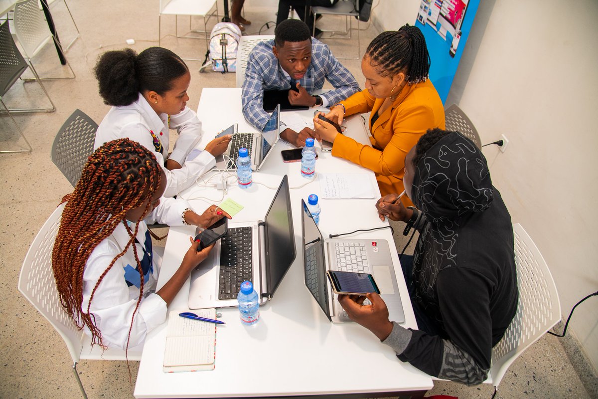 African Digital Story tweet media