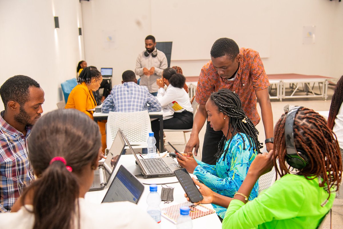 African Digital Story tweet media