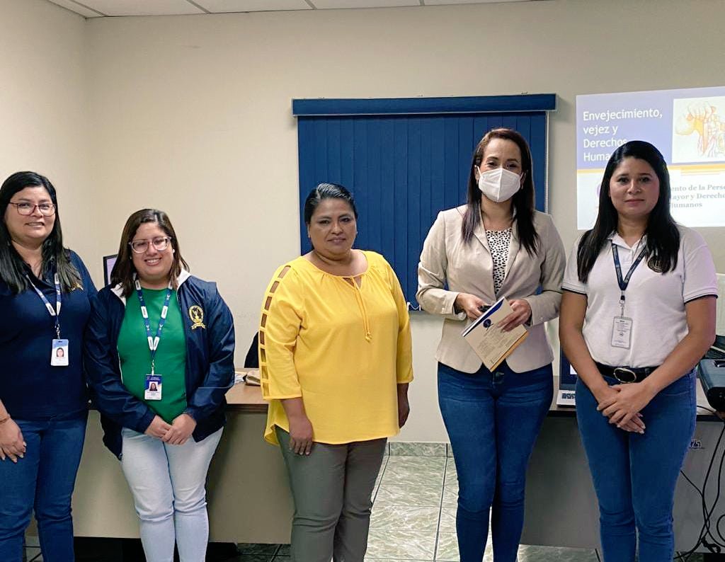 PDDH_chalate's tweet photo. @pddhelsalvador @pddhchaltenango 
Jornada sobre divulgación de la Ley para la Protección de los Derechos de la Persona Adulta Mayor dirigida a facilitadores judicial del municipio de Azacualpa y San Luis del Carmen en coordinación con el Juzgado de Paz de San Luis del Carmen https://t.co/gFgAhGAd1W