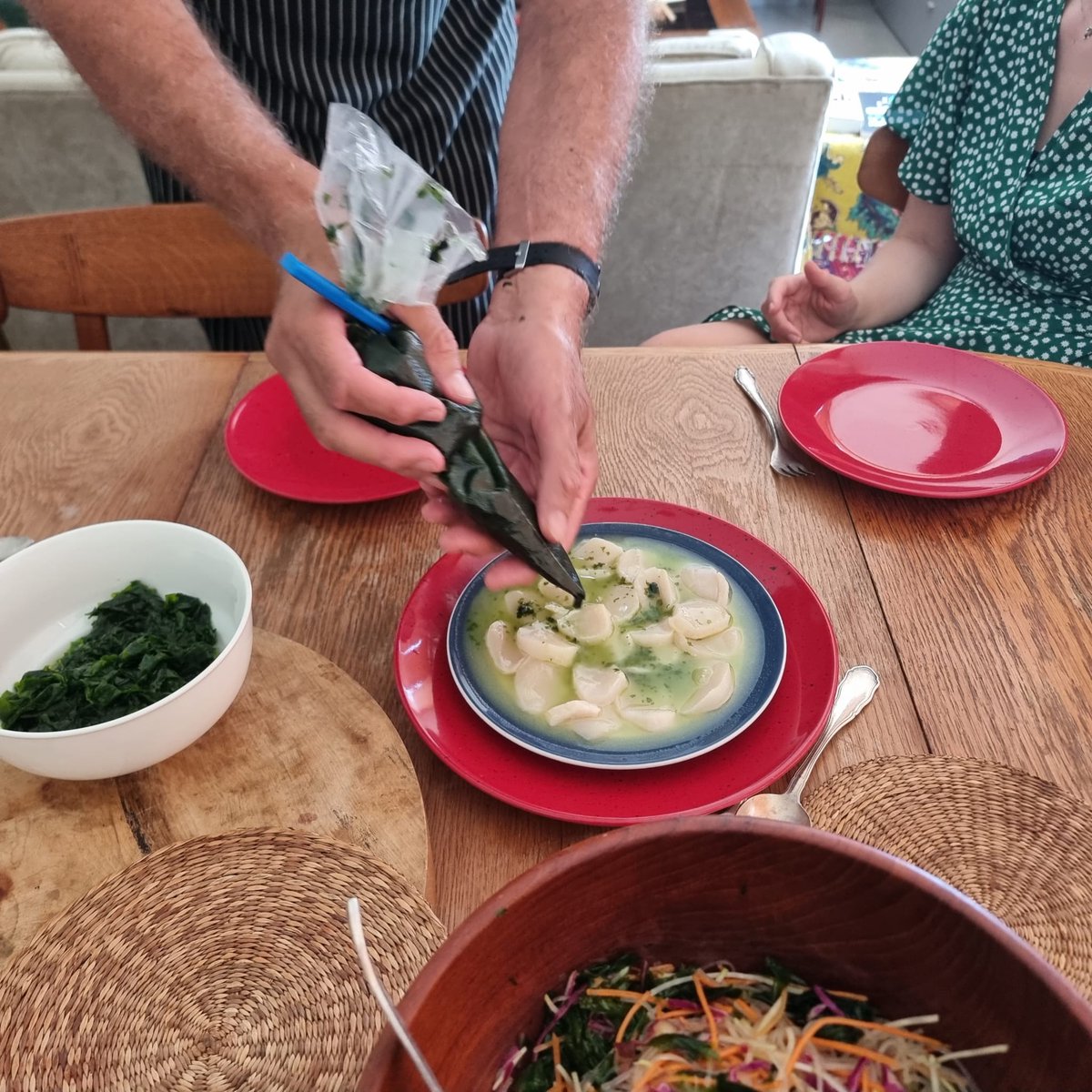 Dr Leigh Livne visited Seakura farm in Michmoret, Israel to gather 5 kg of fresh Ulva for a chef demonstration by Chef Boaz Tzairi in Tel Aviv.
The demonstration will be held during the #Conference in #Cadiz in 2 weeks! 

For more details visit our website!
