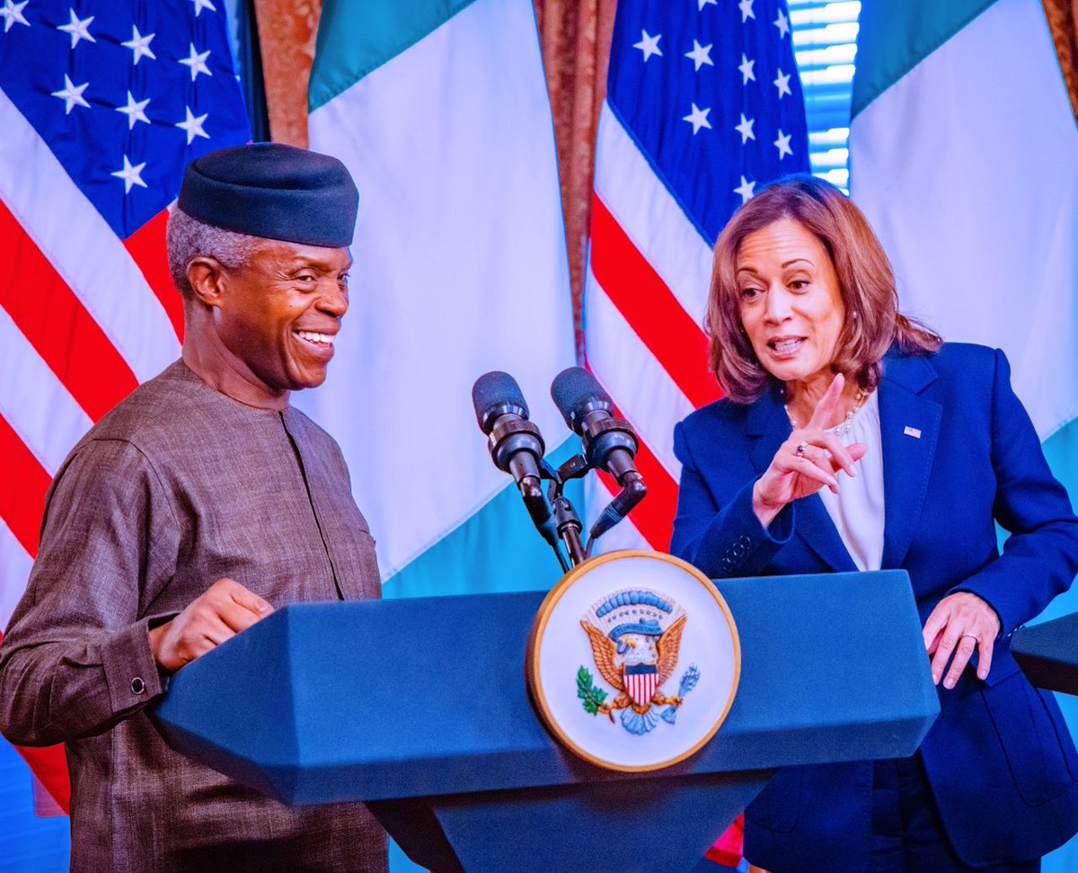 bisuclef's tweet photo. With Osinbajo, I'm not afraid of what he will say because I know he will blow them away. @KamalaHarris can attest to it from how many times she commended @ProfOsinbajo's leadership. Two great leaders whom I admire. #OsinbajoInUS still ongoing https://t.co/cfOLjIbYcC