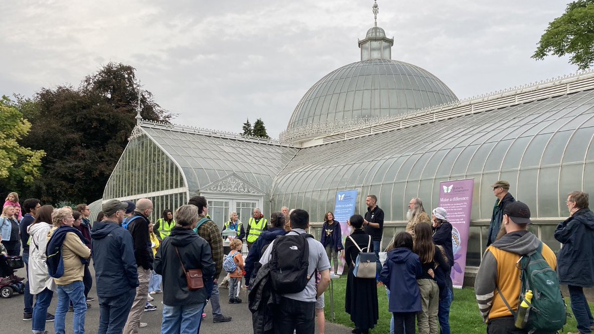 Andrew Sinclair (@andrews_gbg) on Twitter photo It’s @ScottShanks01 preparing the troops for moth and bat spotting manoeuvres <a href="/GlasgowBotanic/">Glasgow Botanic Gdns</a> tonight. 63 people exploring the biodiversity of the gardens at night. Thanks to <a href="/savebutterflies/">Butterfly Conservation 🦋</a> and <a href="/ClydeBatGroup/">Clyde Bat Group</a> It’s @ScottShanks01 preparing the troops for moth and bat spotting manoeuvres <a href="/GlasgowBotanic/">Glasgow Botanic Gdns</a> tonight. 63 people exploring the biodiversity of the gardens at night. Thanks to <a href="/savebutterflies/">Butterfly Conservation 🦋</a> and <a href="/ClydeBatGroup/">Clyde Bat Group</a>