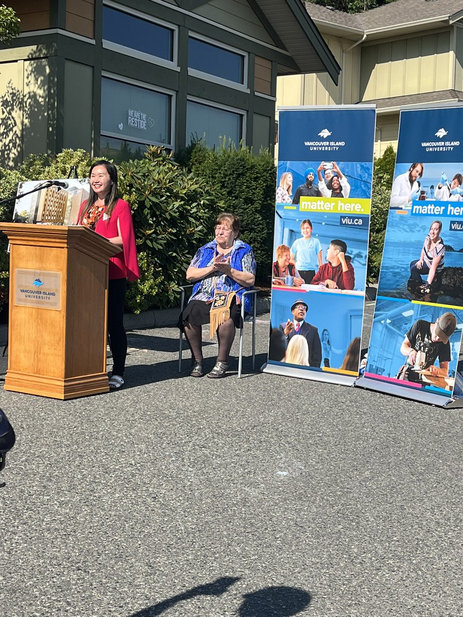 G_Anderson1's tweet photo. As the Vice-Chair of the @VIUniversity Board of Governors, I was happy to attend the announcement by Minister Anne Kang that the Province of BC is spending $87 million on student housing at VIU. https://t.co/Xdw60XvktO #Nanaimo https://t.co/LYioQZwTsg
