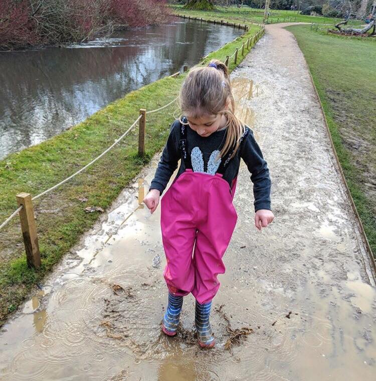 WetWednesdays_'s tweet photo. Waterproof sets are a great accompaniment for outdoor kids! #outdoorclassroom #chasingnature https://t.co/h9TAdj4pPl https://t.co/LBzeJ3ejoo