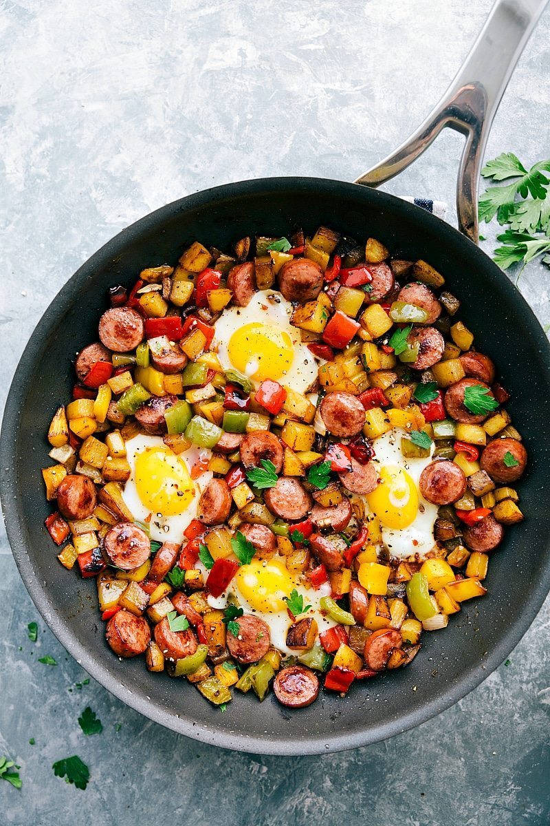 cleverona's tweet photo. This Simple sausage & veggie hash by @chelseasmessyapron is great for any meal of the day.
📷: @chelseasmessyapron
Recipe:
https://t.co/lj1jNUo0Vw
#sausagerecipes #sausageandhash #veggiehash #sausageskillet #cleverona https://t.co/uqGAnorZyW