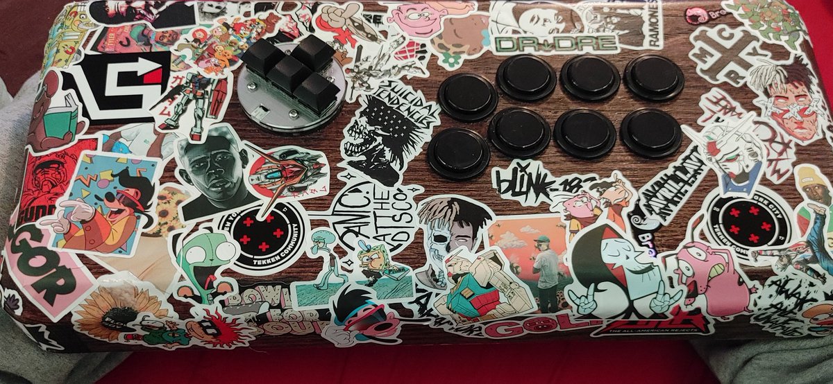BUFFO0N97's tweet photo. @TabbyNickel Mixbox is pretty cool.
It's basically the keyboard layout with arcade buttons viewlix style.
I built one with the #cardimod and @GameAndBros (left)
Also #ThumbPro is a pretty cool albeit extremely specialized controller (right). https://t.co/ZxgkOSMpsT
