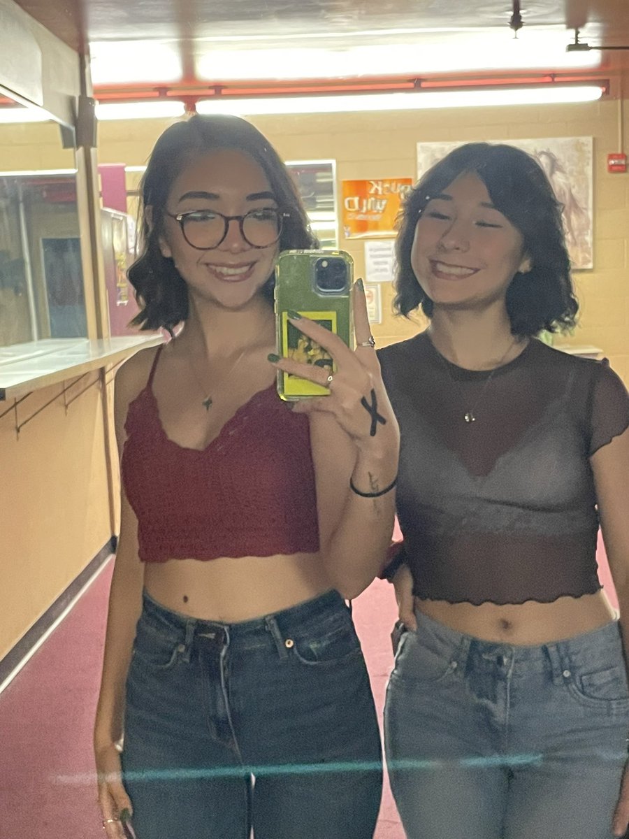 Fernyy_est's tweet photo. Tu ere’ una estrella, mami y yo soy tu fanático 🥰 https://t.co/GNsTb5IPVO