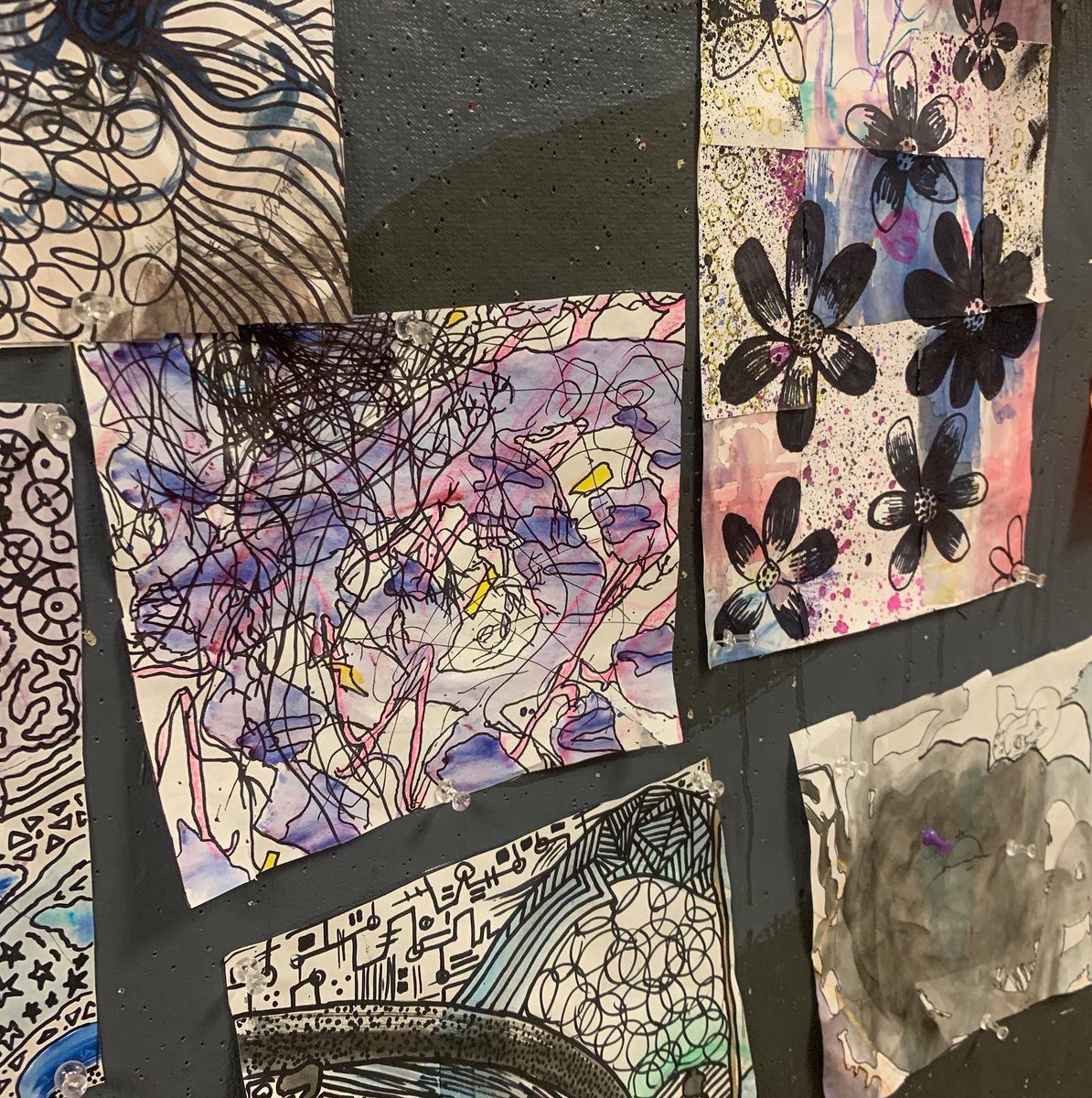 towsonhsart's tweet photo. What a great first week THS artists! We transformed our exploratory mark making from the beginning of the week into new artworks. We found images and patterns and emphasized them through drawing and sculpture. Awesome installation artists!! @BaltCoPS ❤️art! https://t.co/qc4RcA0tkF