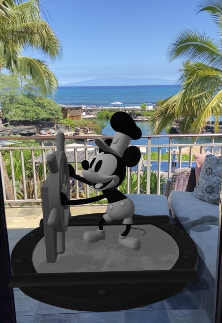 And another lunch break view in paradise. Happy Aloha Friday fam, we got Maui in the background with Mickey 🐭. #VeveFam #HappyAlohaFriday #4Seasons