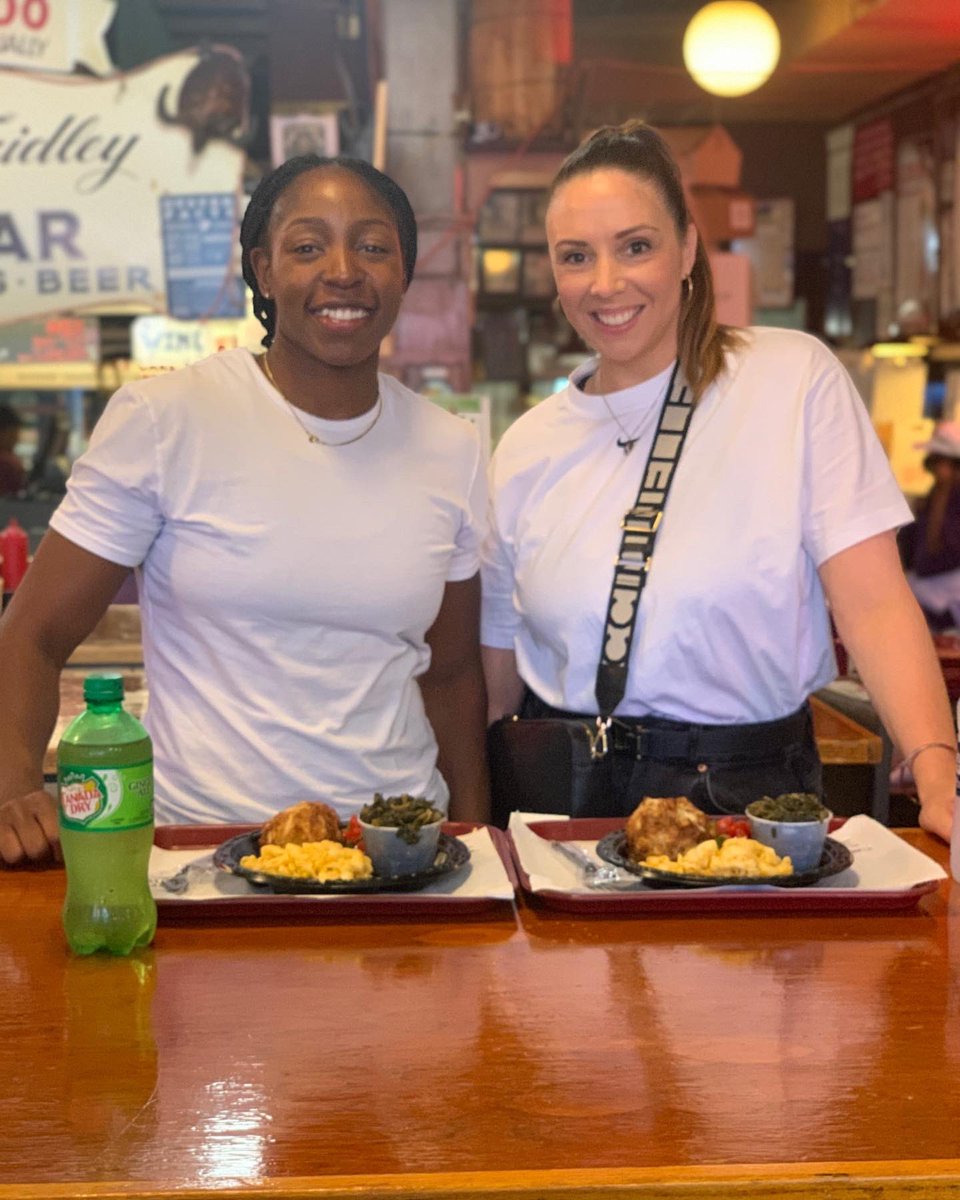 kvaughn5's tweet photo. We spent  some quality time in Baltimore’s famous “Lexington Market” and had Amazing  conversations with the famous, “Mrs. Nancy Faidley”. @faidleysseafood has the best crab 🦀 cakes In the world!!! @mara_33 

#baltimore #lexingtonmarket #faidleyseafood #crabcakes #HomeSweetHome https://t.co/2VNKZkMbV1