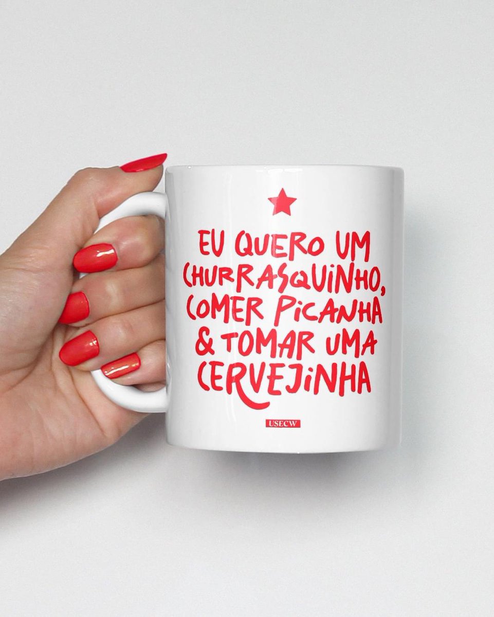 usecw's tweet photo. Nem só de brusinhas vive uma marca politizada, né mores?⭐️❤️
#usecw #militeicw #sextaferia #churrasquinho #picanha #lula #lula2022 #lulapresidente #sextafeira #cerveja #café #caneca https://t.co/sDIVACURzC