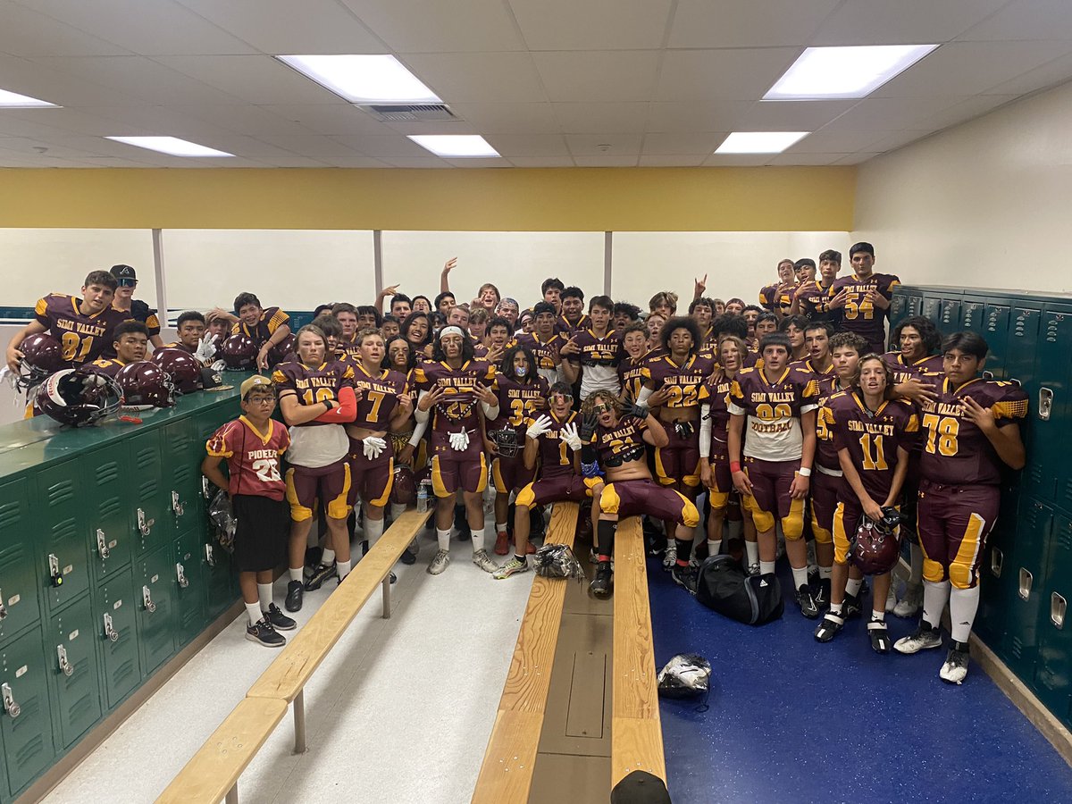 SWAT_805's tweet image. I love coaching these young men. I coach them hard, but games like this is why. We executed on all levels.