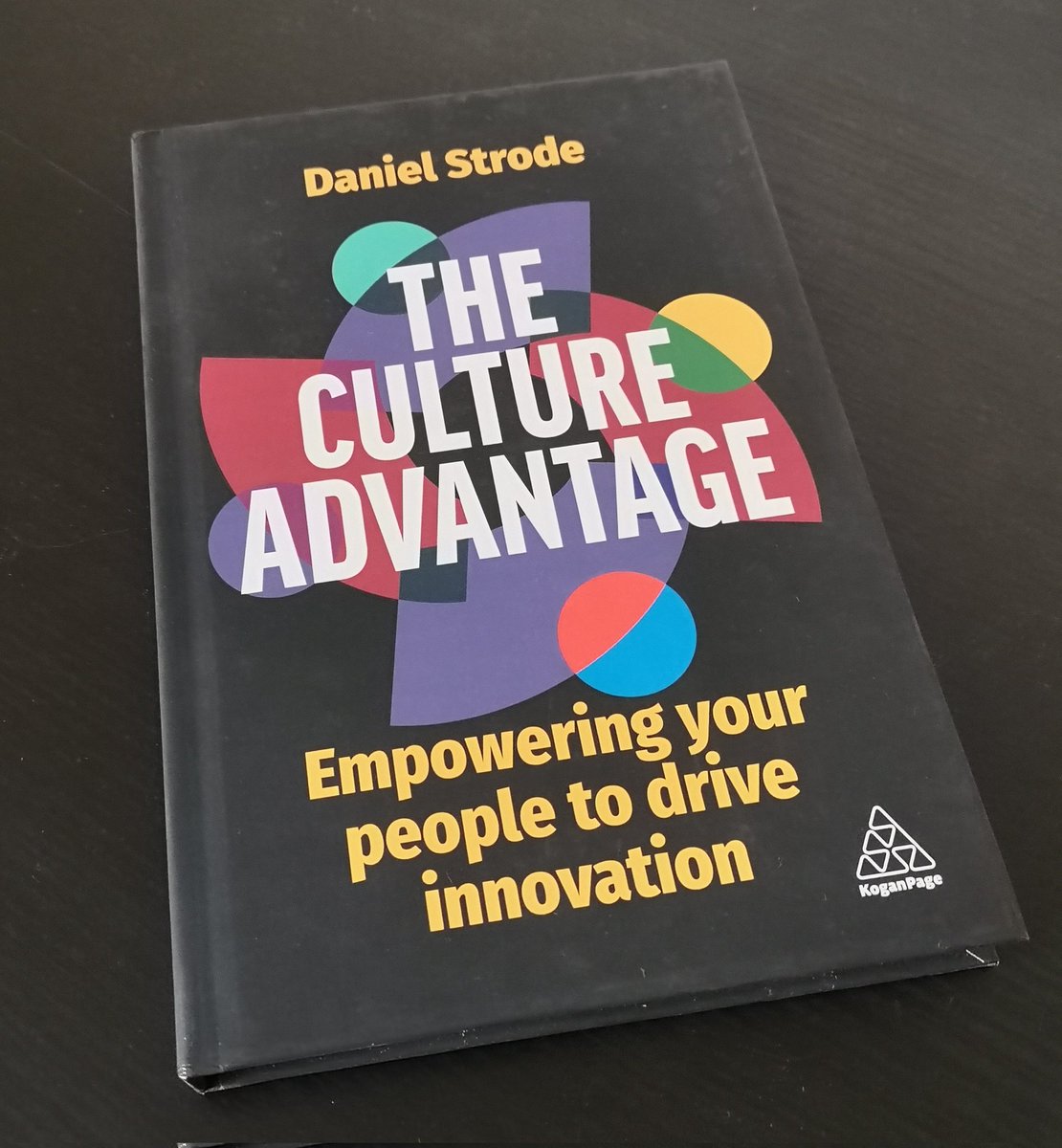 HStrodeDesign's tweet photo. This looks a good book. I'm pretty certain that the only person that sees this tweet will be the author though, prove me wrong 'followers' and buy it. #plug

The Culture Advantage: Empowering your People to Drive Innovation https://t.co/QuPmEi1yWU https://t.co/XFPy1EvKzf