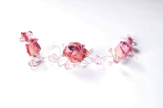 OrganicDesign5's tweet photo. In the minouette shop: Real rose crown wedding hair piece, Pink Bridal Hair Vine, Rose bridal crown, Flower tiara bride rose hairpiece, Pink hair accessory rose by OrganicDesignNL at https://t.co/TWfjACZ8GL https://t.co/CFklEVR9g2