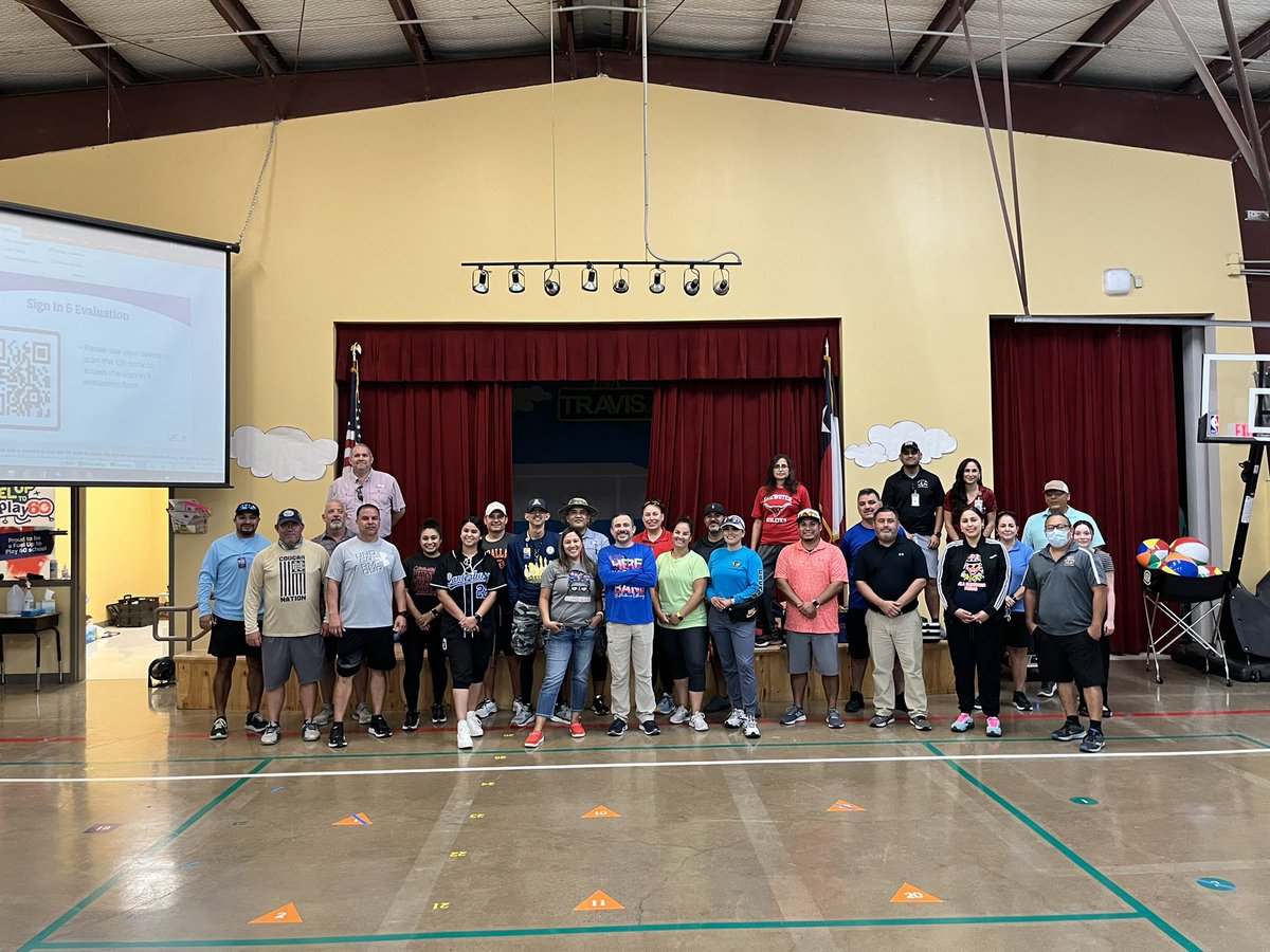 Physedmanrising's tweet photo. Did a half day @CATCHhealth training with Edinburg ISD. They are prepared to use the CATCH curriculum to meet their students needs!
#catchworks #catchtraininh https://t.co/vn8ivOjr7E