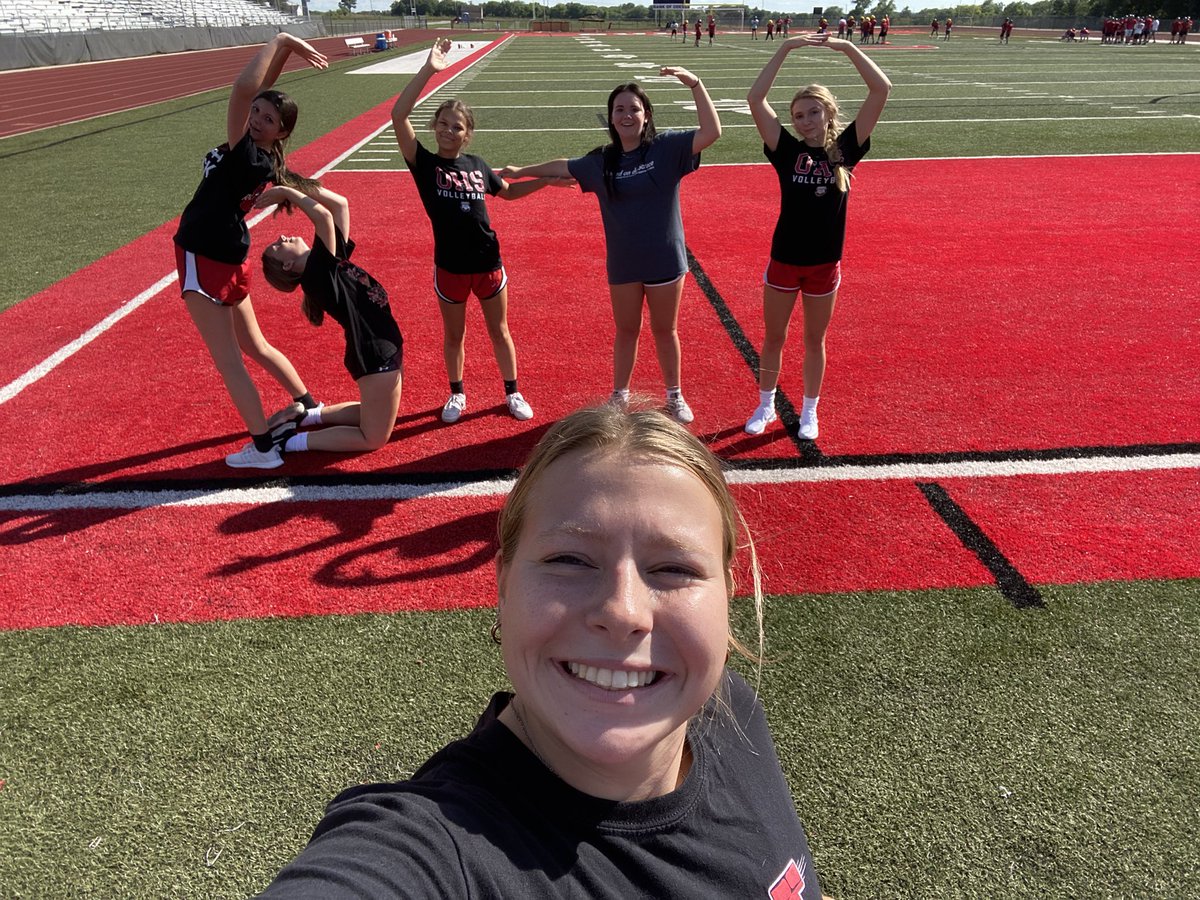 Ally_Guerri's tweet photo. #ohsvbhunt @OHSVolleyball2 https://t.co/Qc5xPeNXtp