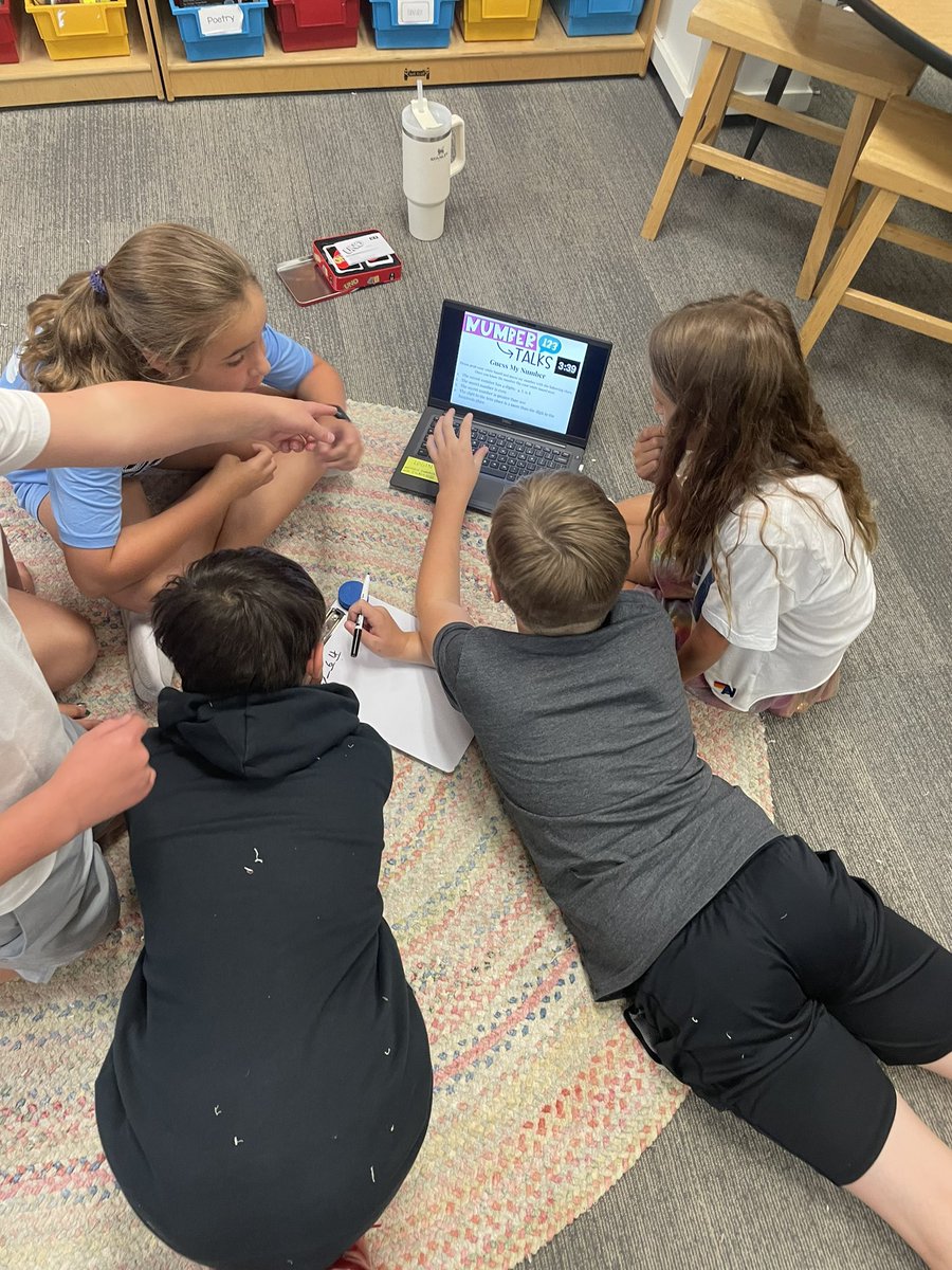 MsRestrepo4's tweet photo. Some photos of these sweet fourth graders having FUN!!!😊⭐️💚💛 https://t.co/JndXdkjLFl