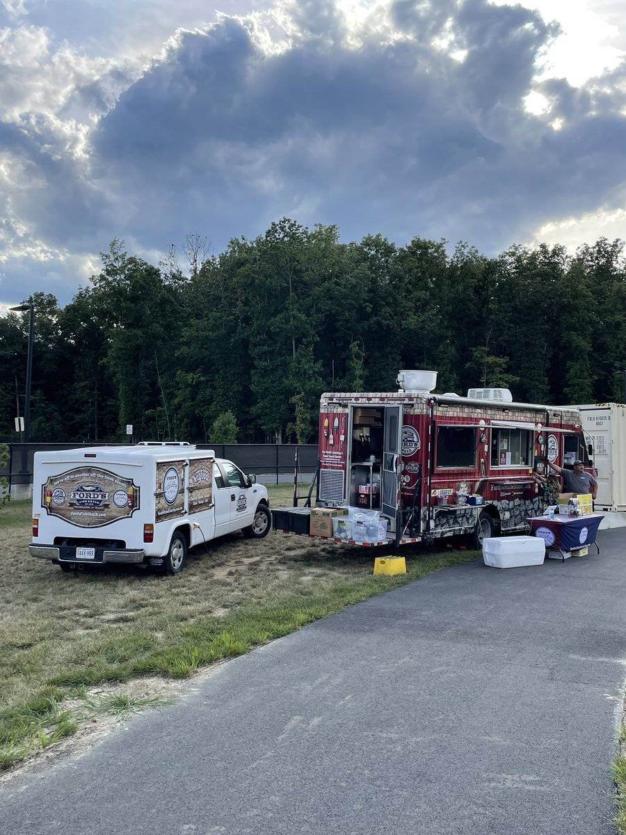 wvuginn's tweet photo. @FordsFish is all set and open for business for @pvifootball opening night! @pvisports #AllIn #PVIPanthers https://t.co/9eUQMVfvgp