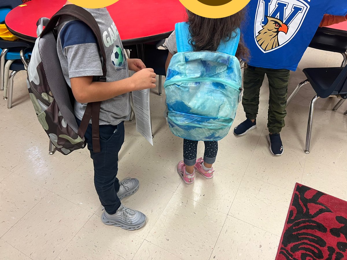 Alejand30370465's tweet photo. Happy Friday !!! from @wainwrightelem . Transforming student lives everyday @HISD_Wraparound.Supporting every student and guiding them to have a successful year!!! #unifoms #supplies #backpacks #backpackbuddyprogram @Alejand30370465 @Gentry_HISDWrap. https://t.co/OamgGv1gmJ
