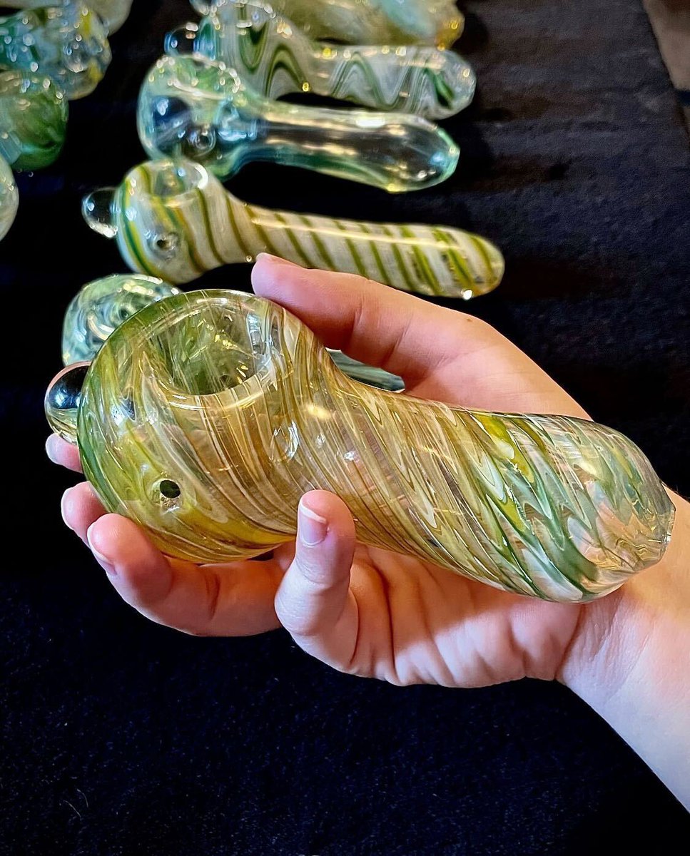 MyHomies's tweet photo. The @MyHomies kinky koala pipes have been made! Big shout out to @rigs4us for the custom work. These special pipes are massive and ready to be shipped to the lucky 25 homies! 😶‍🌫️💨  

@tommychong  @CheechMarin  @cheechandchong 

#NFTCommunity #glasspipes #MyHomies420 #HODLS https://t.co/N0fFysVpzZ