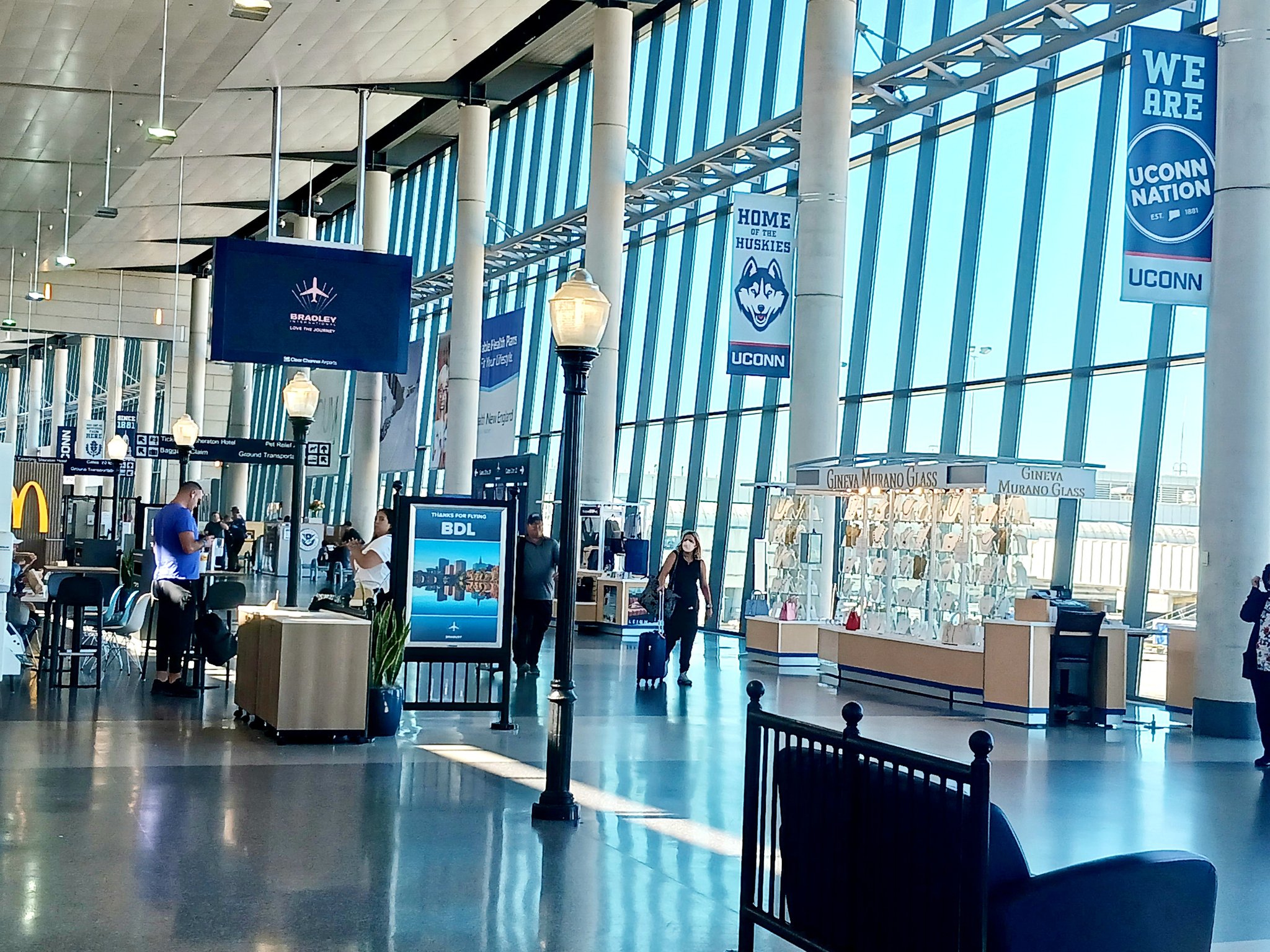 Bradley Intl Airport (Bradley_Airport) / Twitter