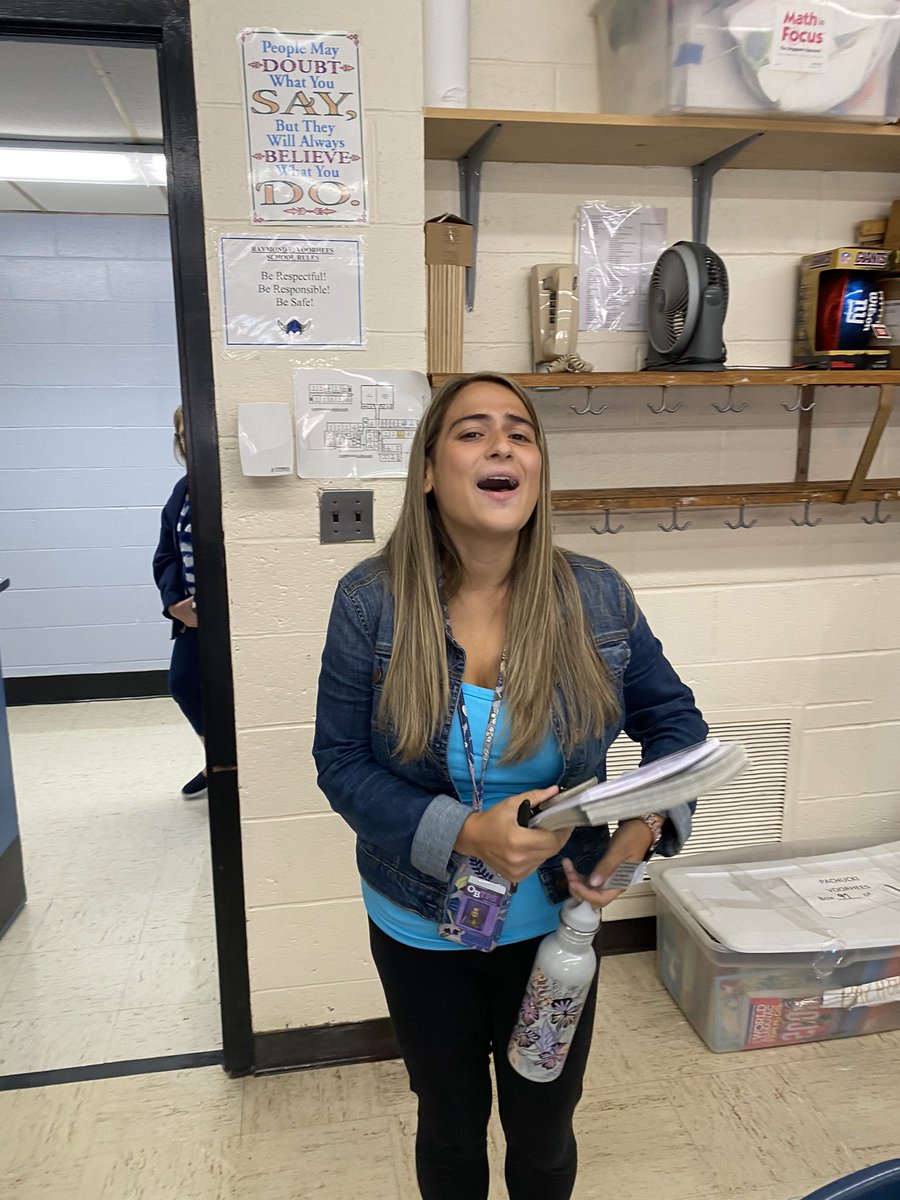 ADisimile's tweet photo. Congratulations @SastoqueKristen on your tenure …. Cheers to many years of teaching! #happytobepartofit https://t.co/n1swL35auq