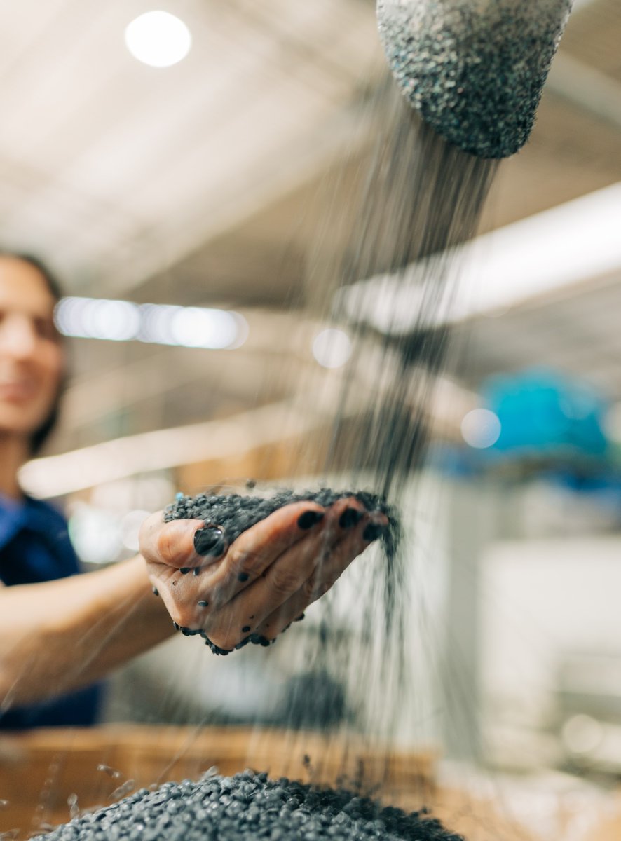 FoamIndustrial's tweet photo. Con la nueva planta de reciclaje adquirida hace un año nos convertimos en la empresa centroamericana con la maquinaria más moderna, innovadora y pionera en la aplicabilidad de un sistema productivo que destaca las 3Rs: REDUCIR, RECICLAR Y REUTILIZAR https://t.co/TFW5Il3YbI