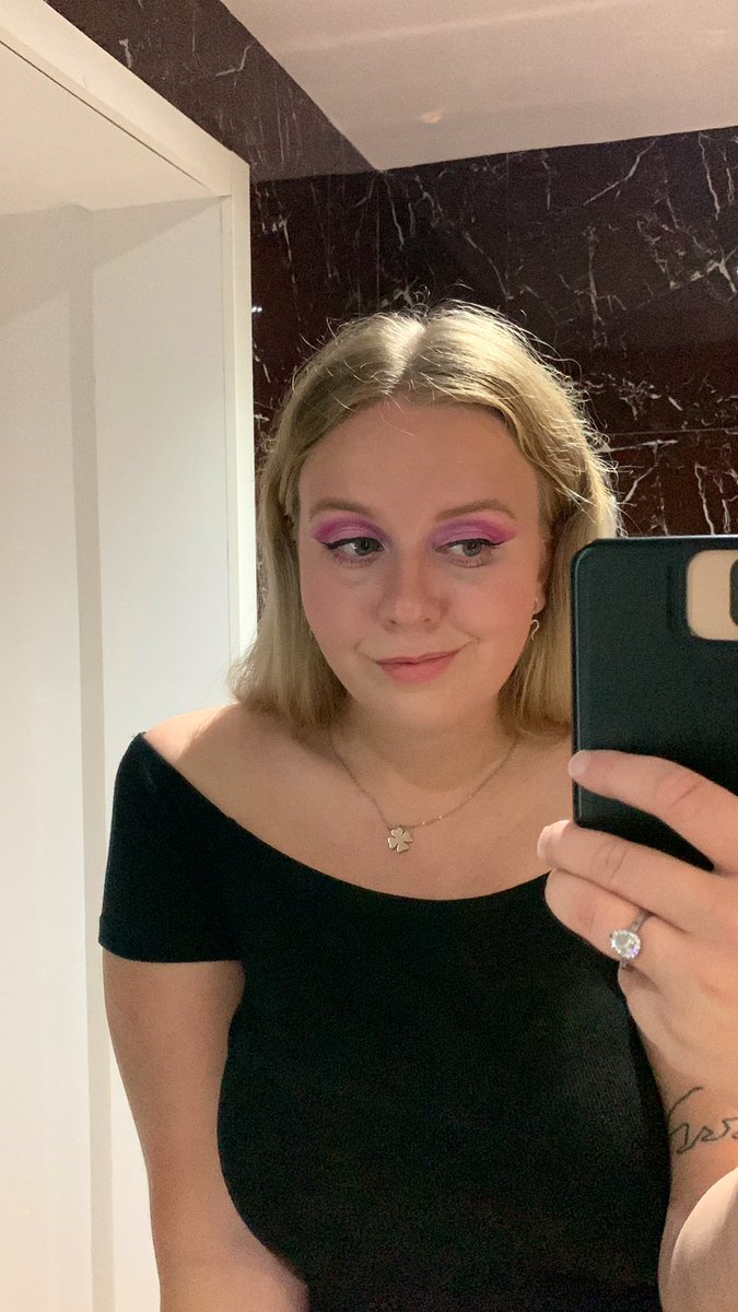 nesnakz's tweet photo. Five hours into party night but #TeamKatya pallet is still going strong❤️‍🔥 @TrixieCosmetics https://t.co/uDJT9jOwI9