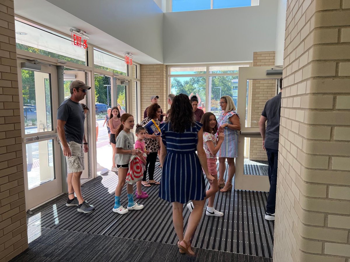 NFPSK5's tweet photo. It was so great to welcome everyone to the Meet and Greet!!! We can’t wait to see you on Tuesday. https://t.co/w0iUxG3lFv