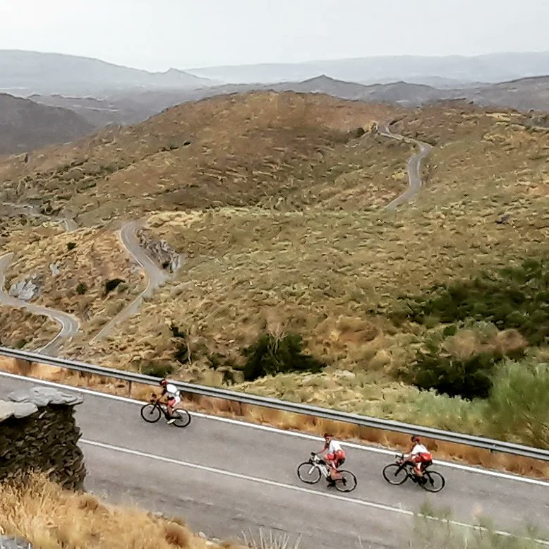 condoscascos's tweet photo. "Asimilando la ruta de hoy... 110km y 2750m. Brutal el Velefique + Calar Alto. BRUTAL."
➖➖➖➖➖➖➖➖➖➖➖➖➖➖
#bikeandgastronomy #bikeandfriends #cyclingdaily #cyclingday #cyclinglife #cyclingapparel #cyclingpassion #cyclingshot #cyclingphotooftheday #cyclingshot https://t.co/O9lXOMc8h5
