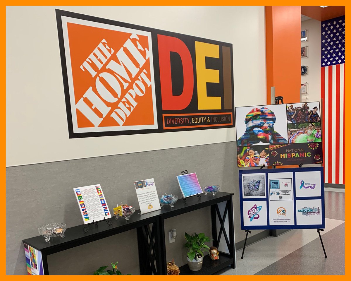 CrystalLandrie's tweet photo. Celebrating and acknowledging DEI at 5861 BDC #hispanicheritagemonth #SuicidePreventionMonth @amyboyer71 @coreena_torres https://t.co/QhJt8bJj2B