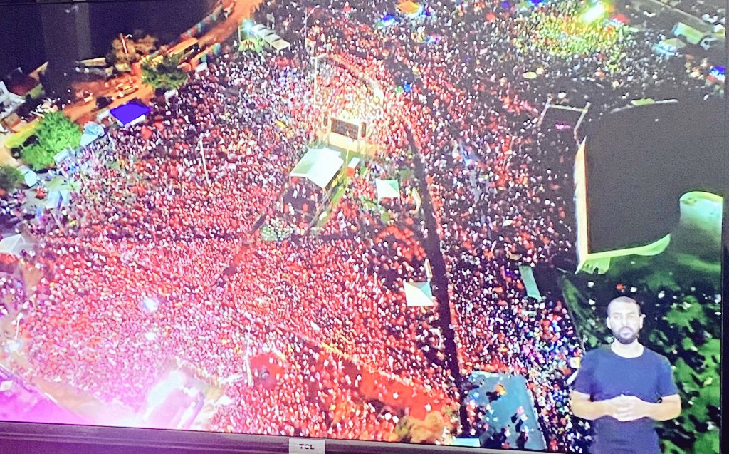 videospolitico's tweet photo. HISTÓRICO: Mar VERMELHO em São Luís no Maranhão recepciona LULA
💓💓💓 https://t.co/gCjkKhfTjc
