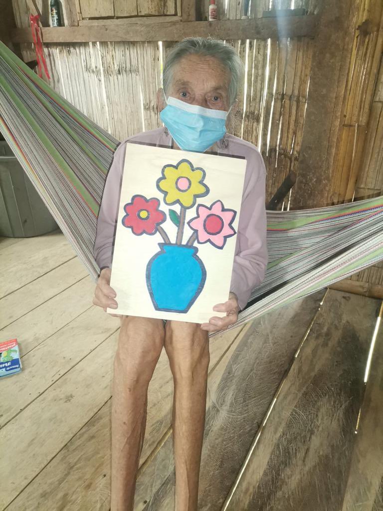 DHumanoEc's tweet photo. #Babahoyo | Adultos mayores de la Parroquia #Guare realizan actividades para fortalecer la motricidad fina y destreza manual por medio de habilidades desarrolladas a través de la pintura y texturas.
#JuntosLoHacemosPosible https://t.co/jA2xL6IARb
